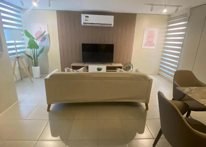 Edsa Heights 2 Bedroom Loft Unit Ama Tower 3322 * Manila
