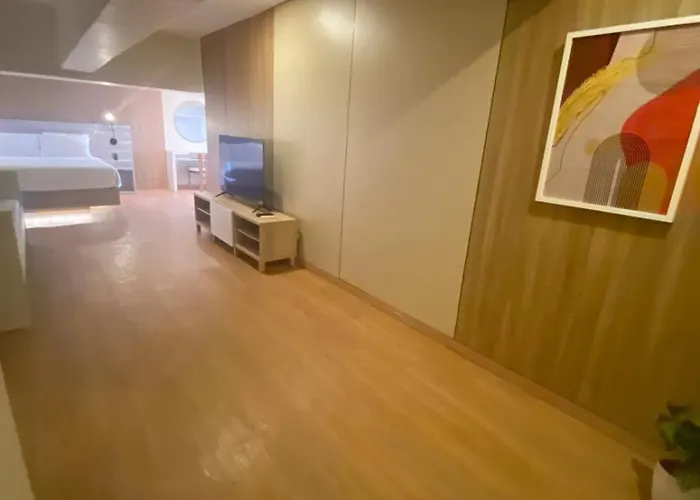Edsa Heights 2 Bedroom Loft Unit Ama Tower 3322